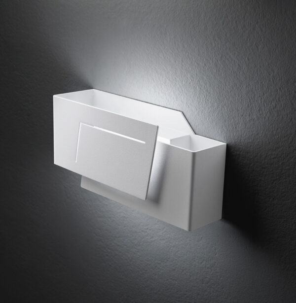 CLAP-PARETE-BIANCO-1